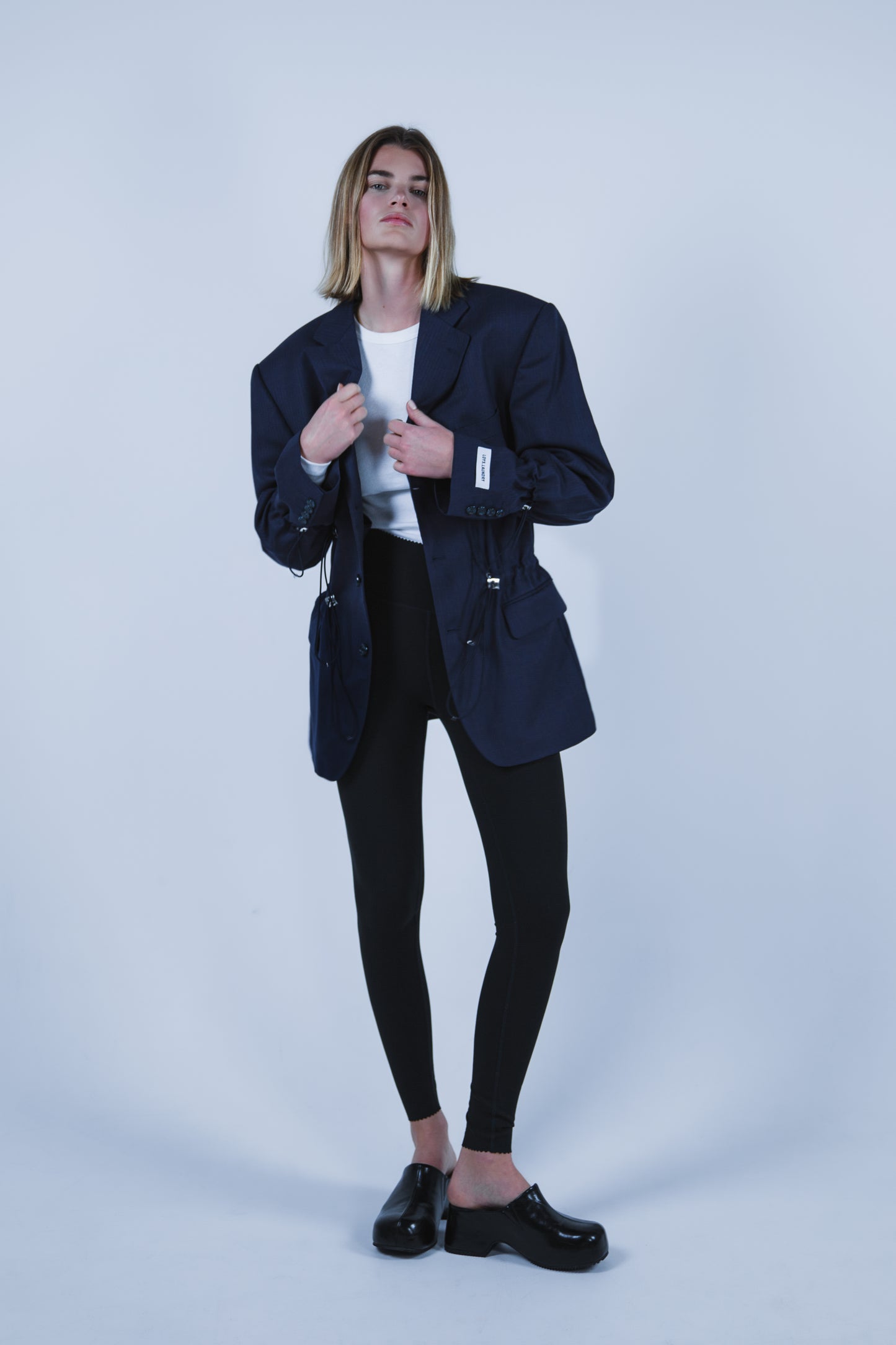 TAYLOR BLAZER