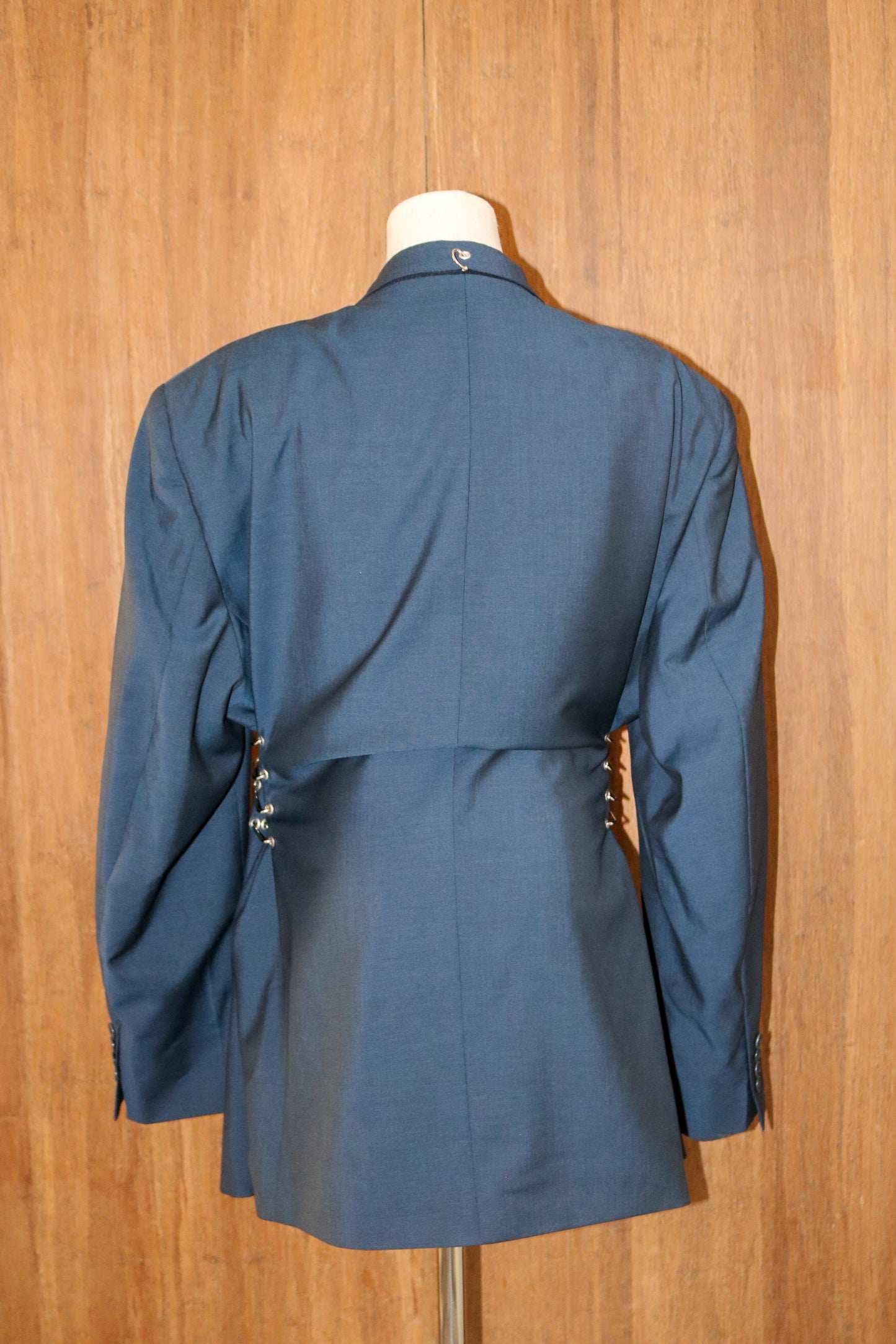 TAYLOR BLAZER