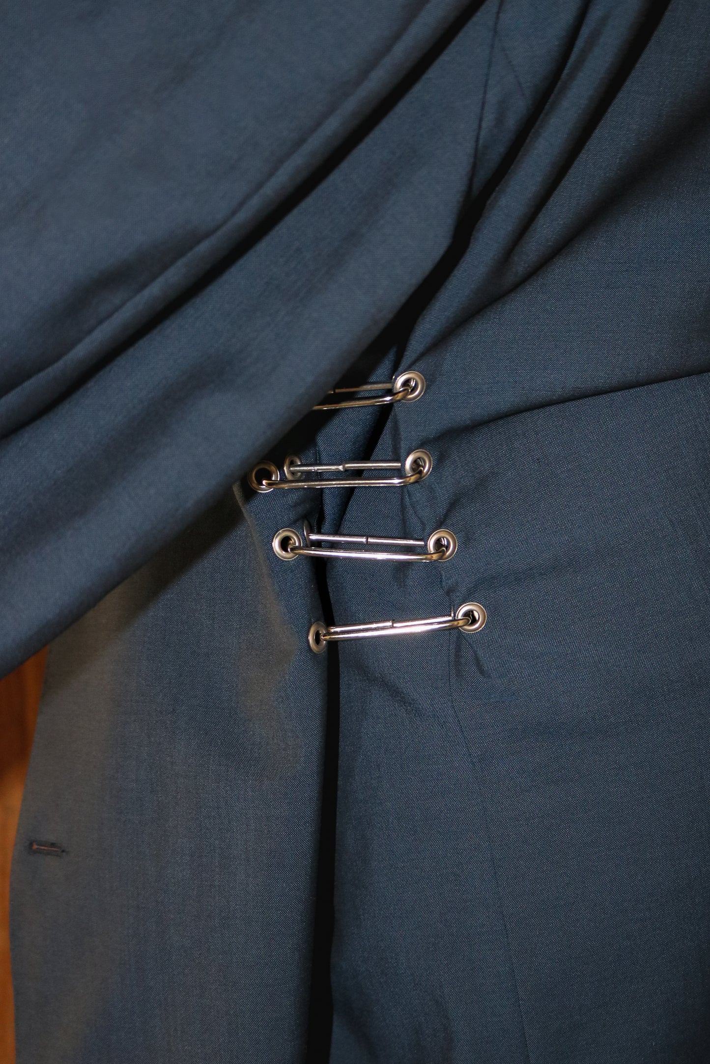 TAYLOR BLAZER